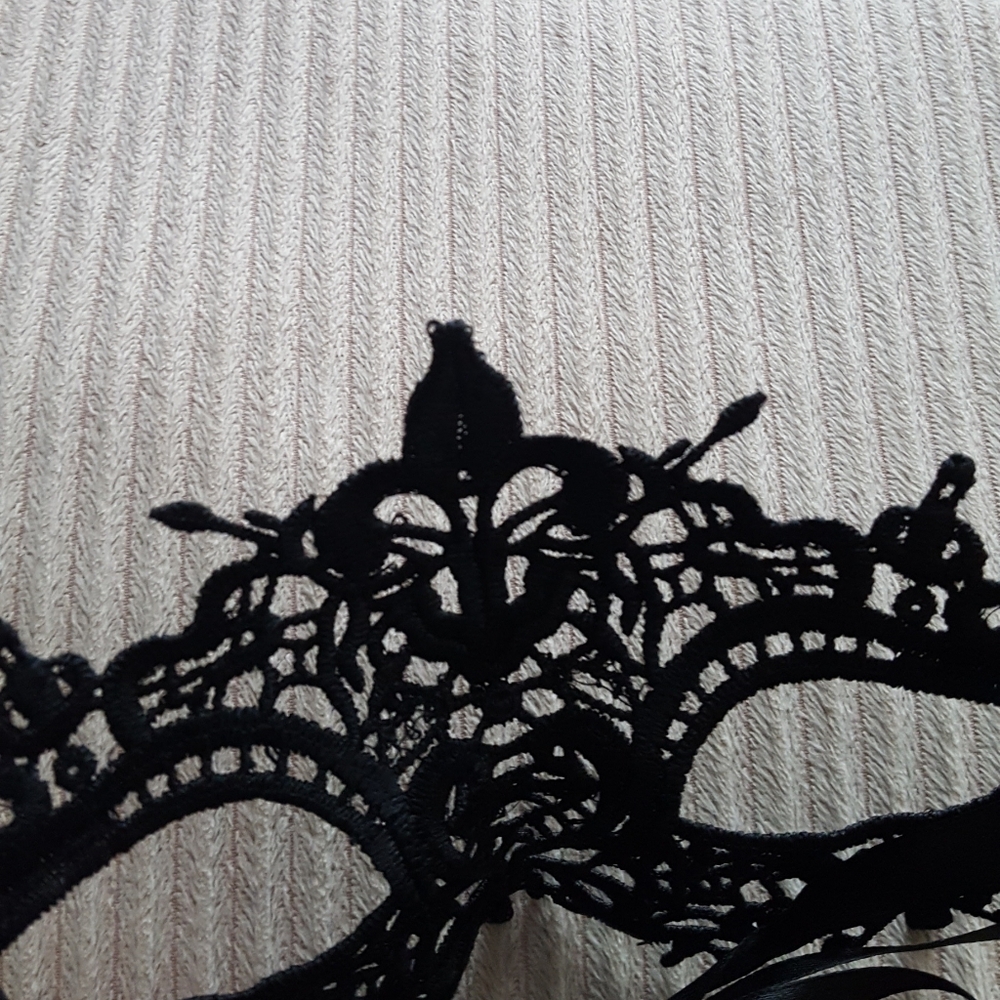Black Lace Masquerade Mask Elegant, Halloween, Festival - Picture 4 of 7